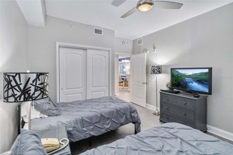 Condo in Orlando, Florida, 2 bedrooms  № 1318709 - photo 22