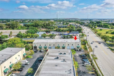 Propiedad comercial en venta en Pompano Beach, Florida № 1182127 - foto 10