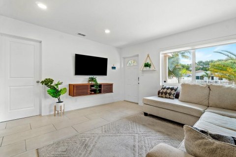 Casa en venta en Pompano Beach, Florida, 3 dormitorios, 101.45 m2 № 1182128 - foto 13