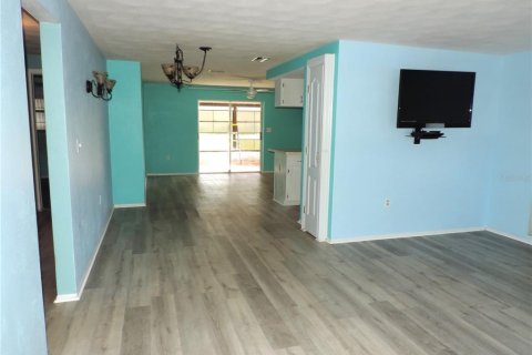 House in Holiday, Florida 3 bedrooms, 127.93 sq.m. № 1339335 - photo 8