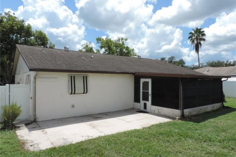 House in Holiday, Florida 3 bedrooms, 127.93 sq.m. № 1339335 - photo 26