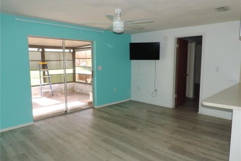 House in Holiday, Florida 3 bedrooms, 127.93 sq.m. № 1339335 - photo 7