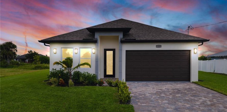 House in Cape Coral, Florida 4 bedrooms, 159.79 sq.m. № 1339339