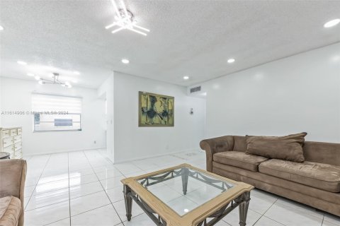 Condominio en venta en Delray Beach, Florida, 2 dormitorios, 85.47 m2 № 1236614 - foto 10