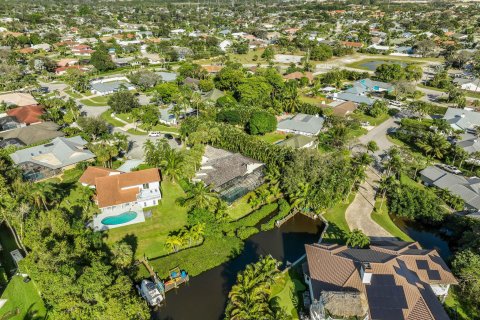 Villa ou maison à vendre à Tequesta, Floride: 4 chambres, 238.2 m2 № 892201 - photo 24