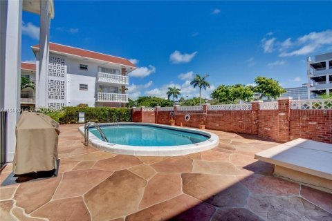 Copropriété à vendre à Fort Lauderdale, Floride: 1 chambre, 66.24 m2 № 1327625 - photo 6