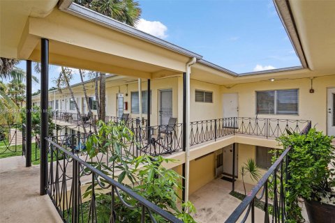 Copropriété à vendre à Miami, Floride: 1 chambre, 51.19 m2 № 1327708 - photo 2