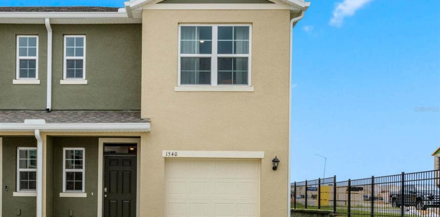 Townhouse in Davenport, Florida 3 bedrooms, 135.92 sq.m. № 1376412