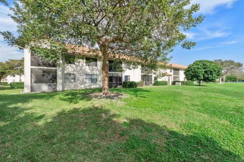 Copropriété à vendre à Deerfield Beach, Floride: 2 chambres, 106.84 m2 № 1011683 - photo 15