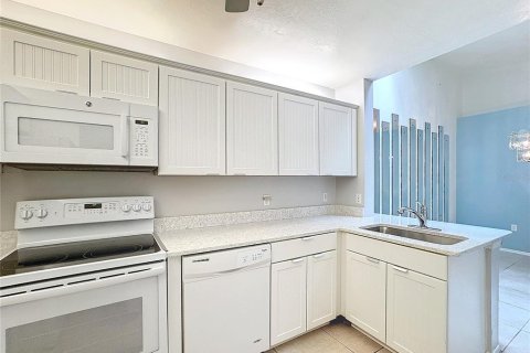 Copropriété à vendre à Punta Gorda, Floride: 2 chambres, 99.41 m2 № 1342867 - photo 2