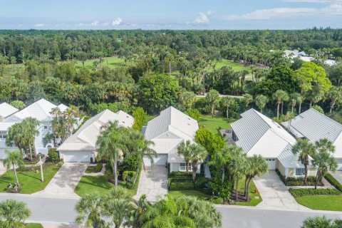 Villa ou maison à vendre à West Palm Beach, Floride: 3 chambres, 189.06 m2 № 747898 - photo 12