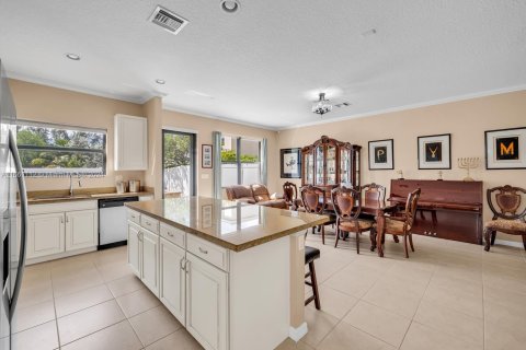 Casa en venta en Miami, Florida, 4 dormitorios, 234.49 m2 № 1372772 - foto 5