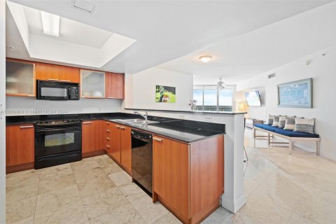 Condo in Sunny Isles Beach, Florida, 1 bedroom  № 1372767 - photo 7