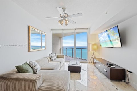 Copropriété à vendre à Sunny Isles Beach, Floride: 1 chambre, 92.9 m2 № 1372767 - photo 1