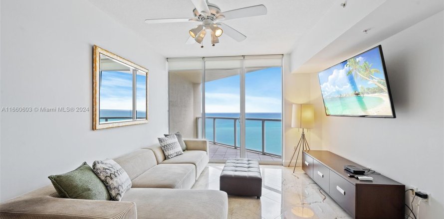 Condo in Sunny Isles Beach, Florida, 1 bedroom  № 1372767