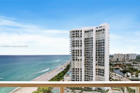 Condominio en venta en Sunny Isles Beach, Florida, 1 dormitorio, 92.9 m2 № 1372767 - foto 22