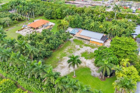 Villa ou maison à vendre à Miami, Floride: 3 chambres, 304.53 m2 № 1372768 - photo 2