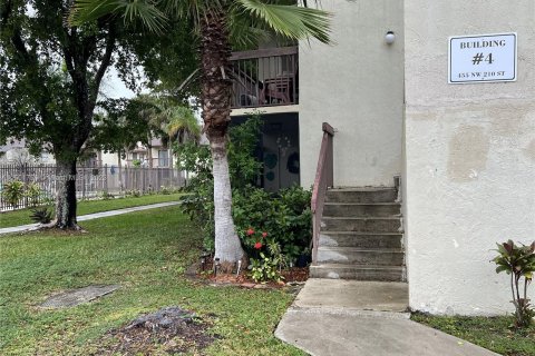 Copropriété à vendre à Miami Gardens, Floride: 2 chambres, 75.81 m2 № 908655 - photo 1