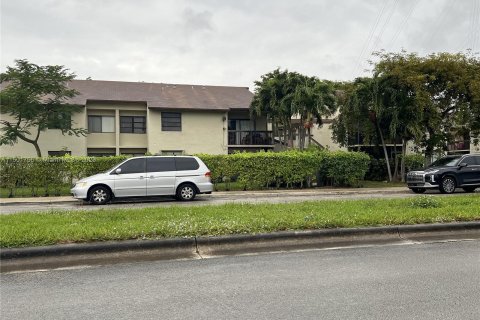 Condominio en venta en Miami Gardens, Florida, 2 dormitorios, 75.81 m2 № 908655 - foto 10