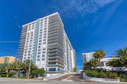 Condominio en venta en Hollywood, Florida, 1 dormitorio, 106.19 m2 № 1331336 - foto 21