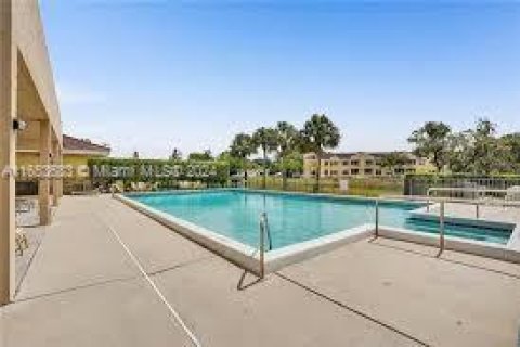 Condominio en alquiler en Plantation, Florida, 2 dormitorios, 101.36 m2 № 1348507 - foto 16