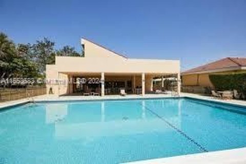 Condominio en alquiler en Plantation, Florida, 2 dormitorios, 101.36 m2 № 1348507 - foto 14