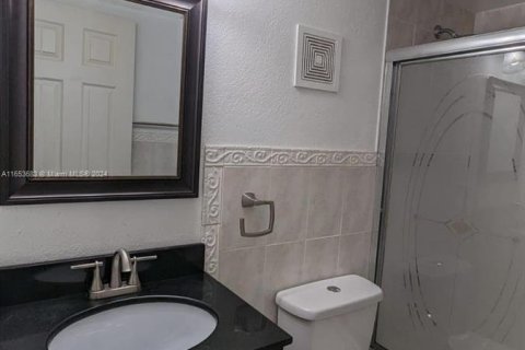 Condo in Plantation, Florida, 2 bedrooms  № 1348507 - photo 10