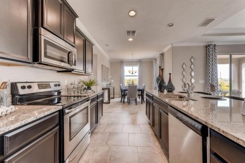 Villa ou maison à vendre à Kissimmee, Floride: 4 chambres, 258.92 m2 № 1322392 - photo 5