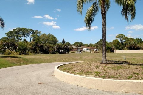 Terreno en venta en Port Charlotte, Florida № 1190421 - foto 5