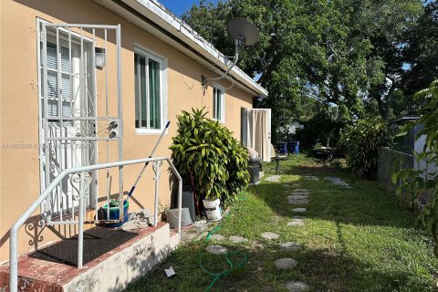 House in Miami, Florida 3 bedrooms, 143.81 sq.m. № 1215621 - photo 5