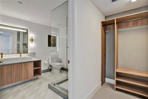 Copropriété à vendre à Miami, Floride: 2 chambres, 85.1 m2 № 1269656 - photo 26