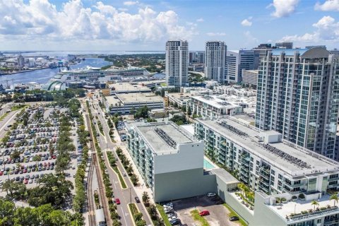 Condo in Tampa, Florida, 2 bedrooms  № 1356202 - photo 4