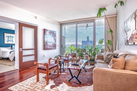 Condominio en venta en Tampa, Florida, 2 dormitorios, 114.92 m2 № 1356202 - foto 21