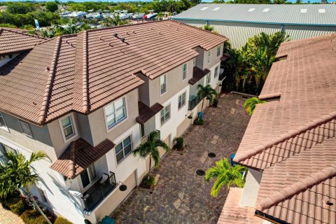 Condominio en venta en Boynton Beach, Florida, 3 dormitorios, 169.27 m2 № 1091833 - foto 22