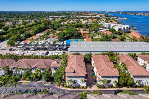 Copropriété à vendre à Boynton Beach, Floride: 3 chambres, 169.27 m2 № 1091833 - photo 17