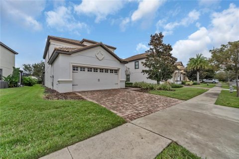 House in Davenport, Florida 5 bedrooms, 264.03 sq.m. № 1105258 - photo 8