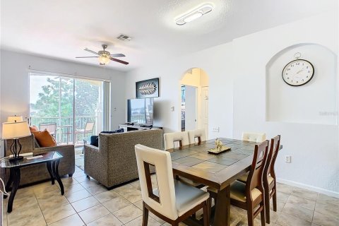 Condo in Kissimmee, Florida, 3 bedrooms  № 1335572 - photo 16