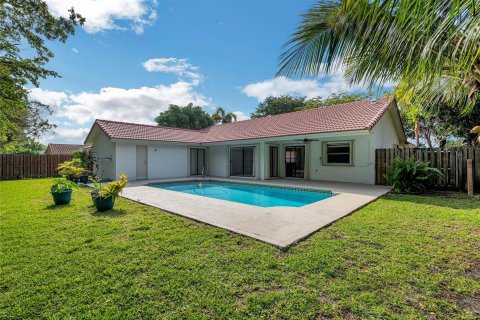 Villa ou maison à vendre à Coral Springs, Floride: 4 chambres, 191.38 m2 № 1121107 - photo 2