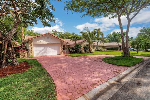 Villa ou maison à vendre à Coral Springs, Floride: 4 chambres, 191.38 m2 № 1121107 - photo 3