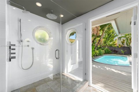 Casa en venta en Miami Beach, Florida, 5 dormitorios, 207.92 m2 № 1328743 - foto 12