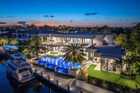 Casa en venta en Boca Raton, Florida, 6 dormitorios, 1065.4 m2 № 1187397 - foto 1