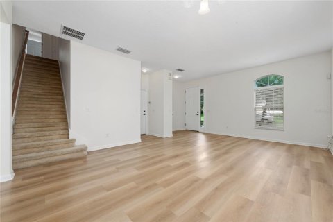 Casa en venta en Orlando, Florida, 5 dormitorios, 253.62 m2 № 1341606 - foto 8