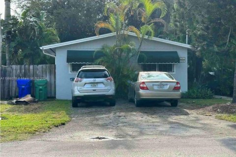 Propiedad comercial en venta en Miami, Florida, 130.06 m2 № 1102705 - foto 4