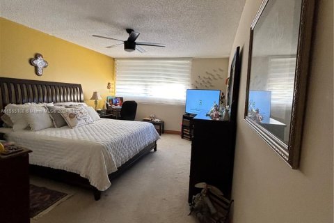 Купить кондоминиум в Уэстон, Флорида 2 спальни, 114.73м2, № 1102786 - фото 13