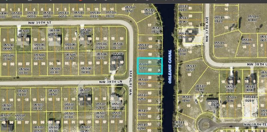 Land in Cape Coral, Florida № 1355583