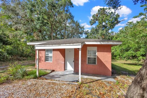 Commercial property in DeLand, Florida 159.42 sq.m. № 1431151 - photo 1