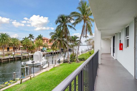 Condominio en venta en North Palm Beach, Florida, 1 dormitorio, 79.43 m2 № 1129144 - foto 4