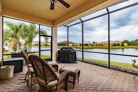 Casa en venta en Wimauma, Florida, 2 dormitorios, 201.51 m2 № 1347324 - foto 3