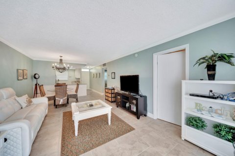 Condo in Lauderdale-by-the-Sea, Florida, 2 bedrooms  № 1217644 - photo 7