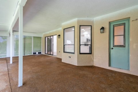 Casa en venta en Lake Worth, Florida, 3 dormitorios, 135.27 m2 № 1217646 - foto 9